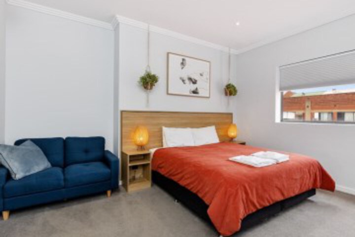Room 7 of 35