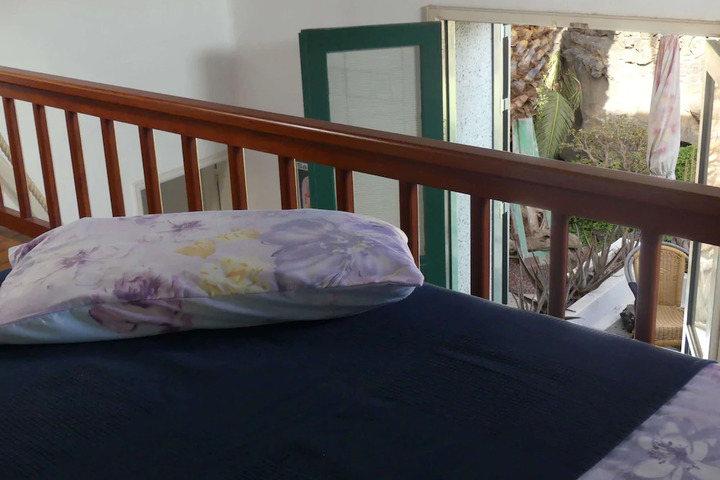 Room 7 of 10