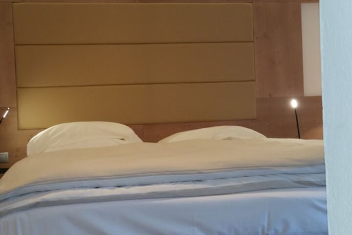Room 34 of 124