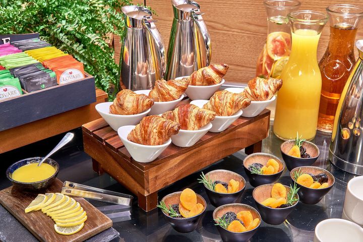 Breakfast/Coffee Service 109 of 194