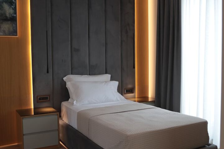 Room 12 of 61