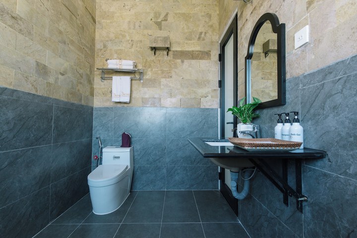 Bathroom Vanities
