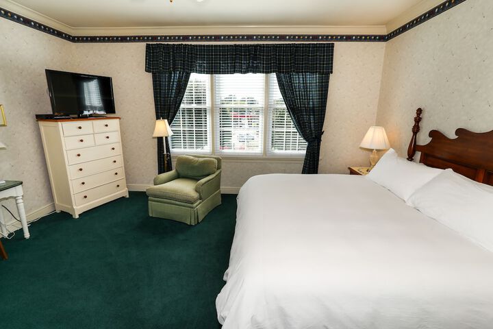 Room 28 of 51