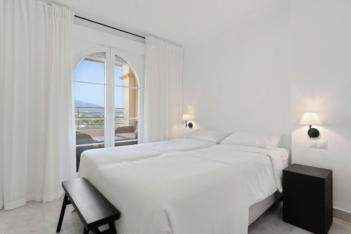 Room 3 of 25