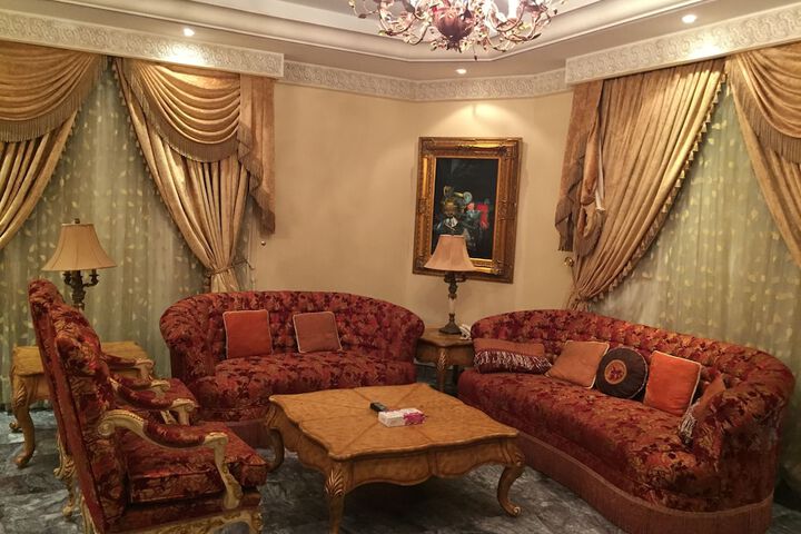 Entrance & Lobby