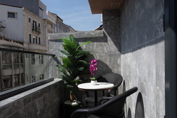 Terrace/Patio 42 of 47