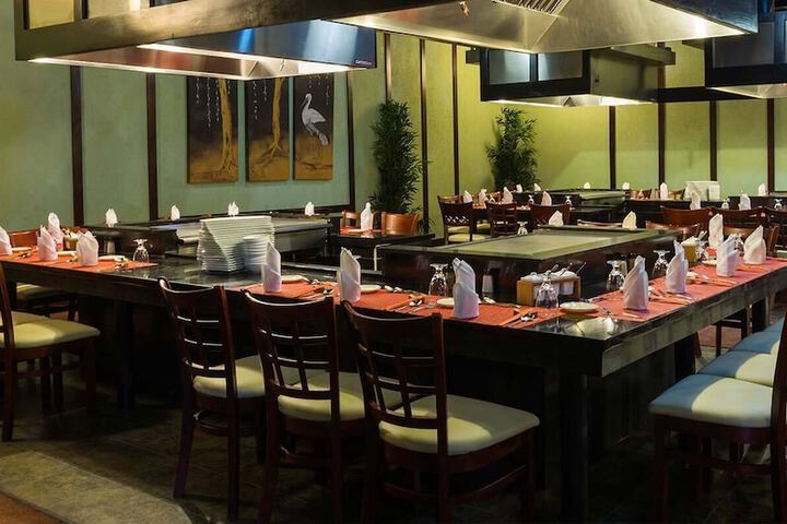 Dining 48 of 109
