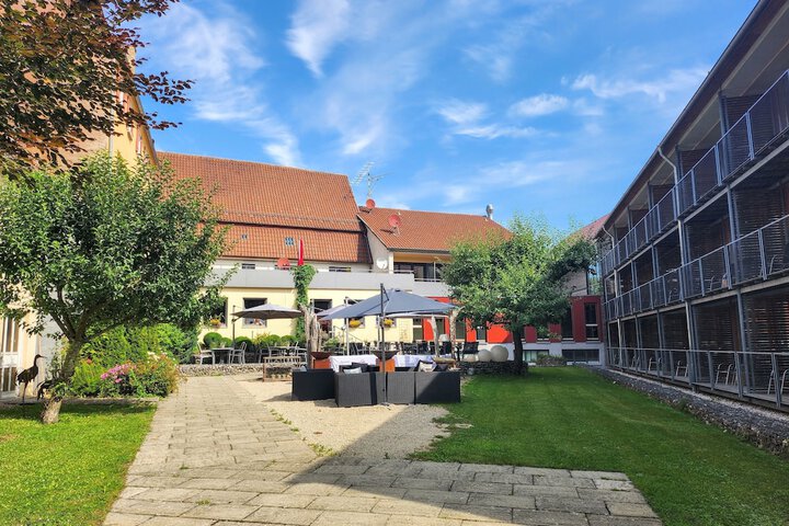 Hotel 32 of 34