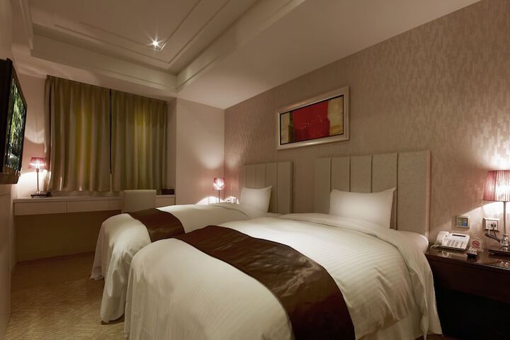 Room 22 of 42