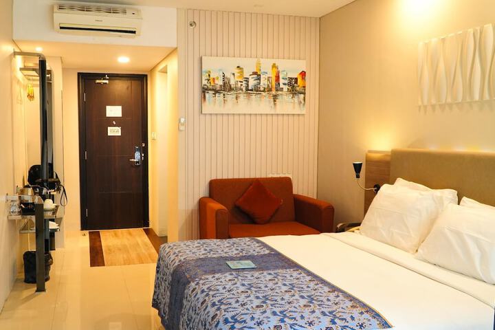 Room 25 of 90