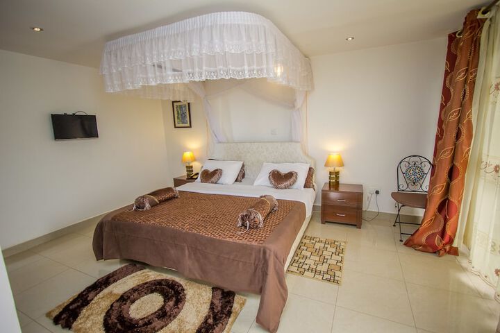 Room 10 of 39