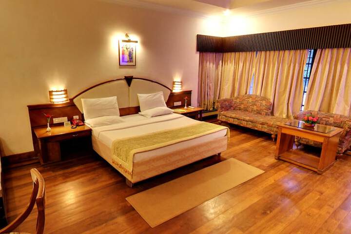 Room 3 of 45