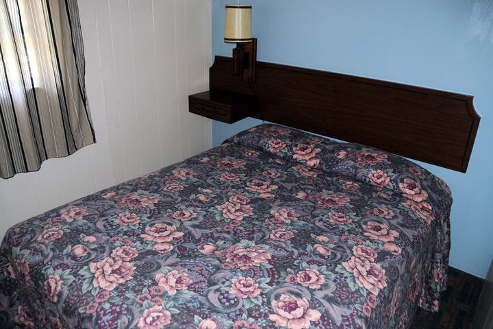 Room 9 of 44