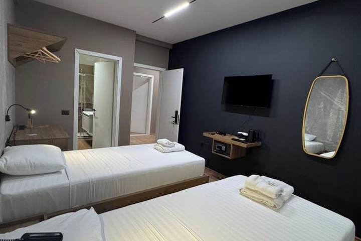 Room 63 of 123