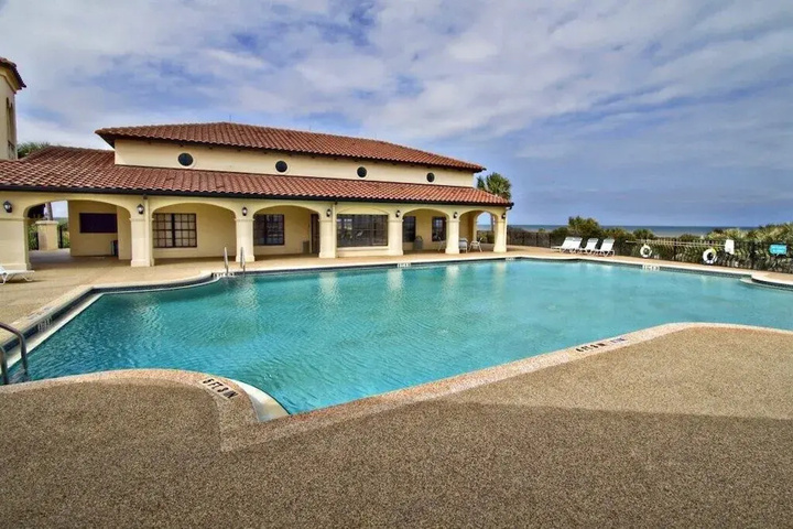 Pool 10 of 29