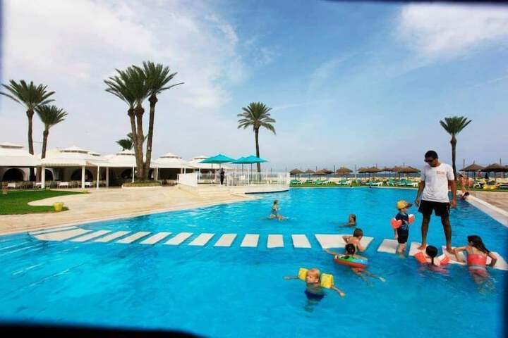 Pool 13 of 22
