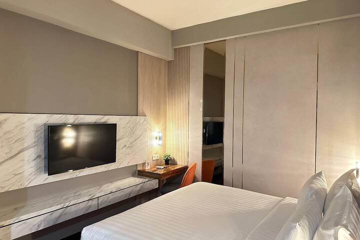 Room 20 of 36
