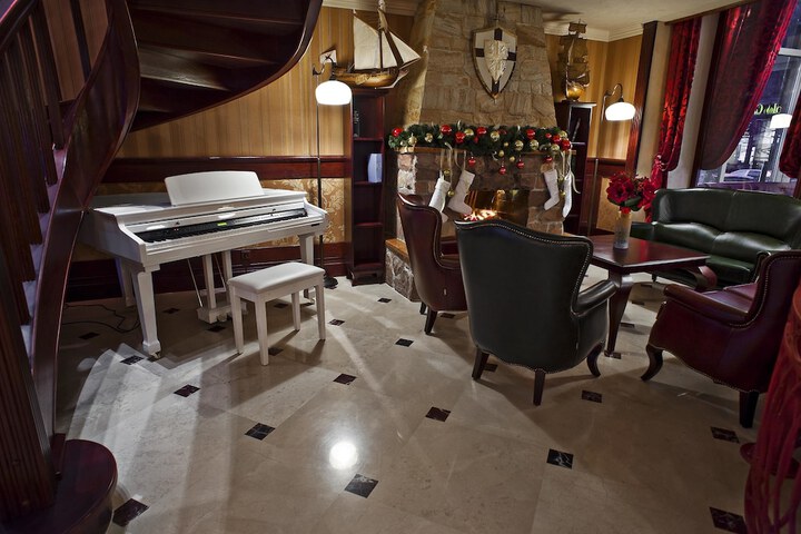 Hotel Interior 2 of 89