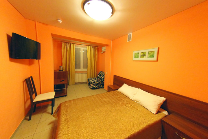 Room 3 of 11