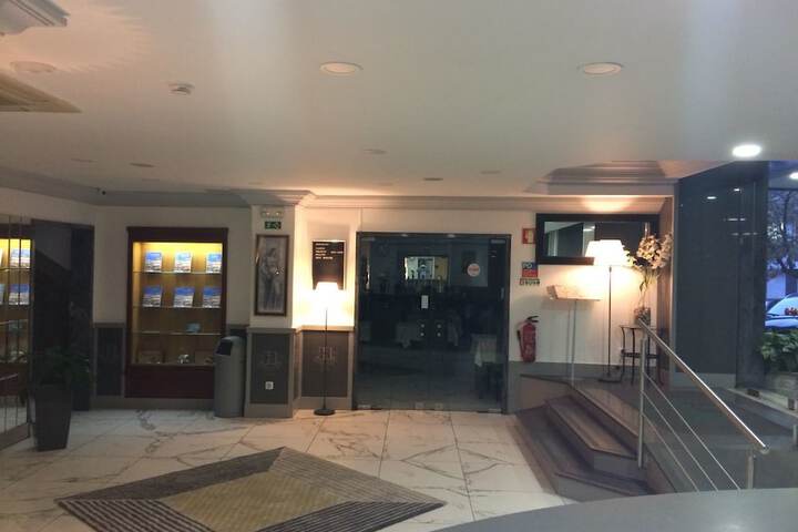 Hotel 2 of 65