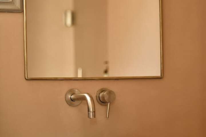 Room 220 of 282