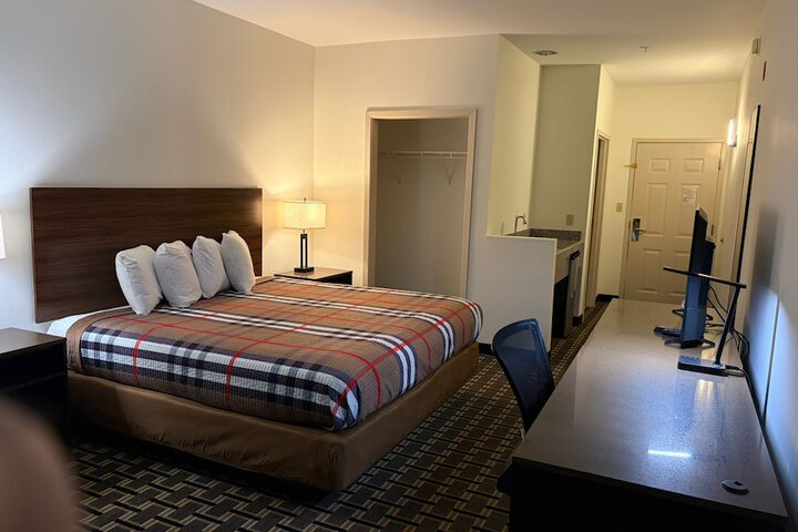 Room 21 of 39