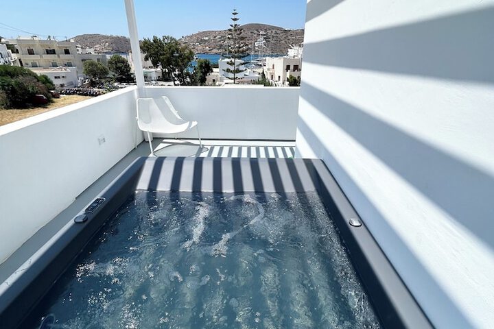Hot Tub 162 of 283