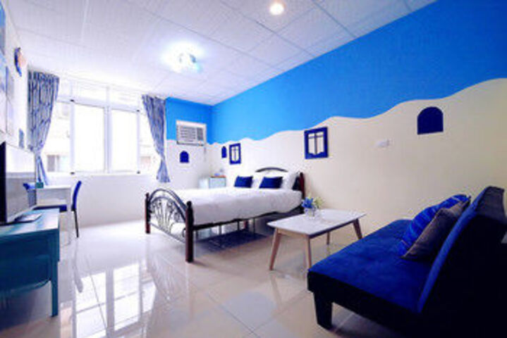 Room 30 of 48