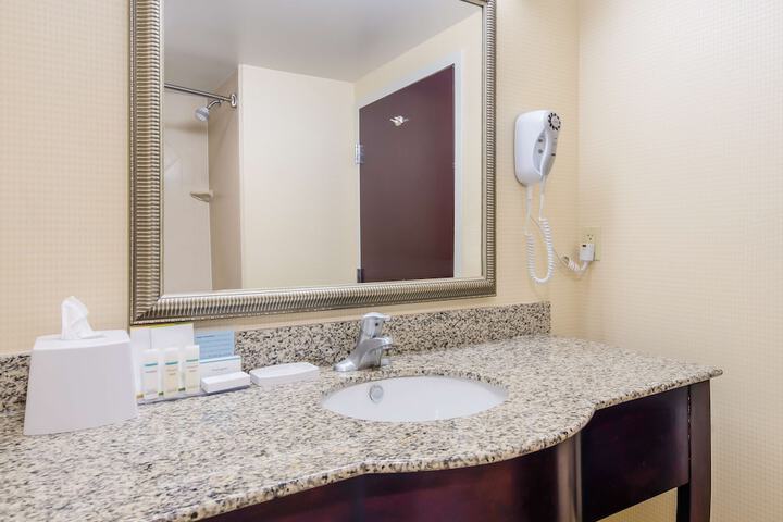 Room 20 of 35