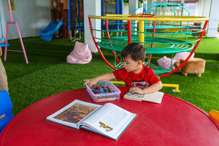 Childrens Activities 51 of 100