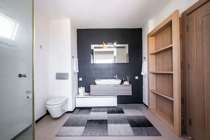 Room 70 of 129