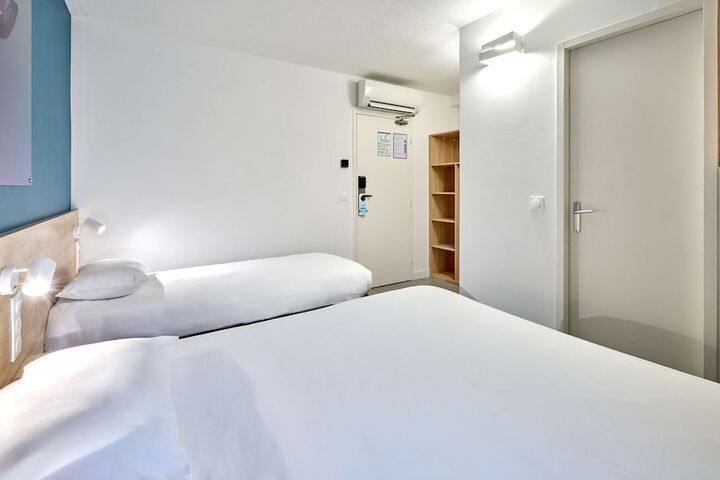 Room 16 of 59
