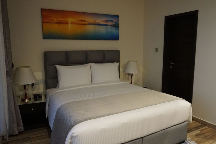 Room 5 of 25