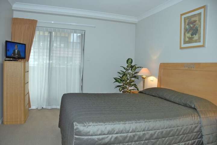 Room 3 of 50