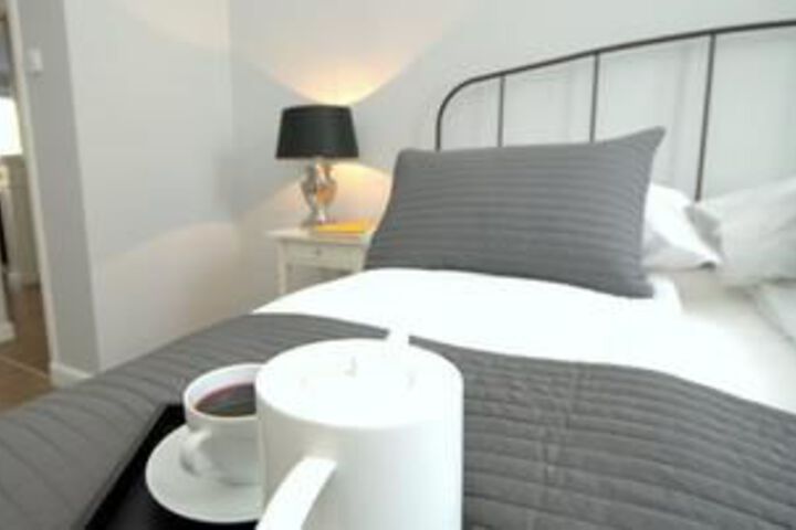 Room 2 of 20