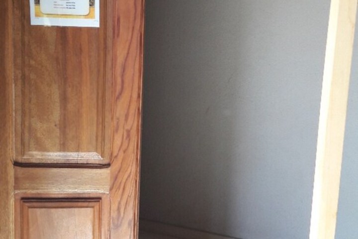 Room 10 of 40