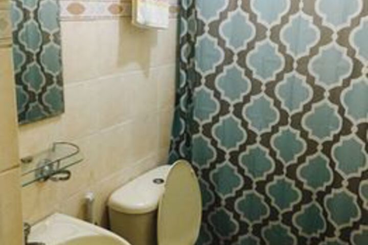 Room 2 of 25