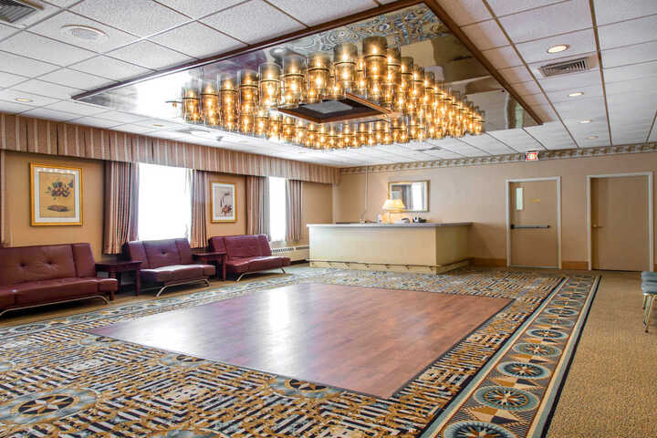 Hotel Interior 8 of 39