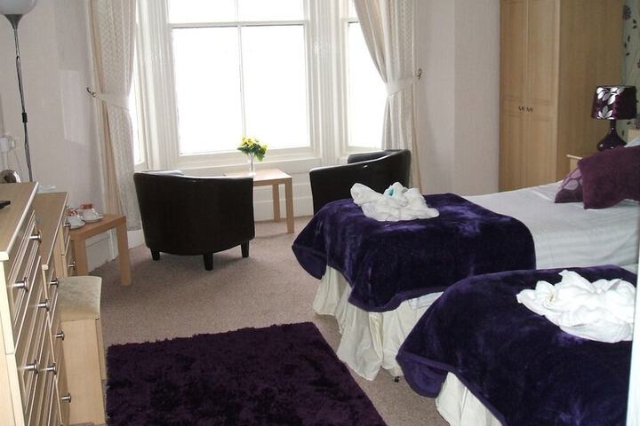Room 4 of 39