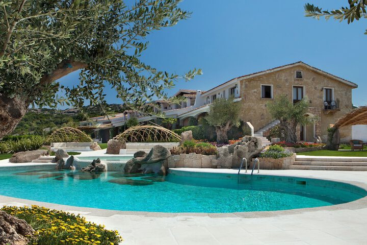 Pool Hotel