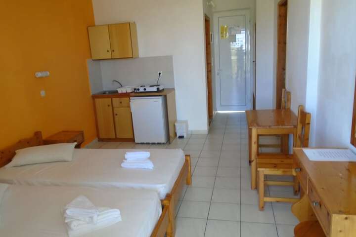 Room 13 of 70