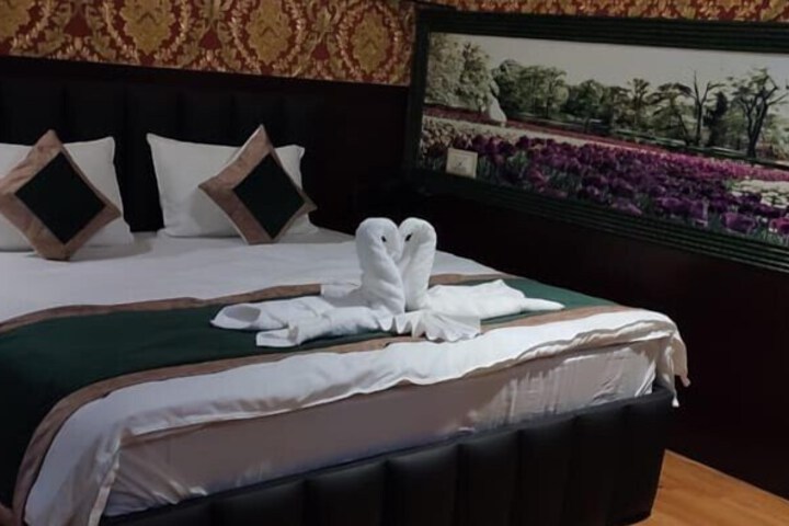 Room 16 of 25
