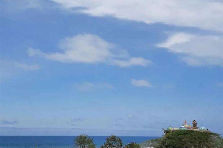 Maeo Suites Hotel