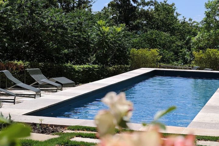 Pool 22 of 49