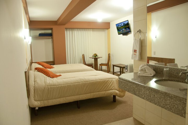 Room 5 of 22