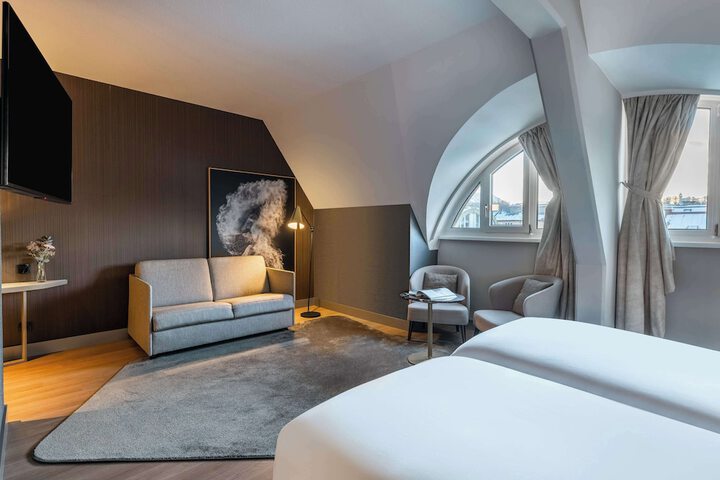 Room 15 of 56