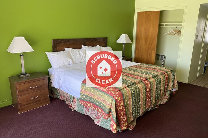 Room 13 of 31