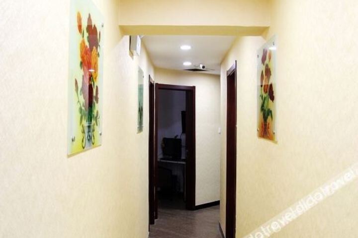 Hotel Interior 8 of 19