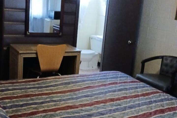 Room 13 of 20