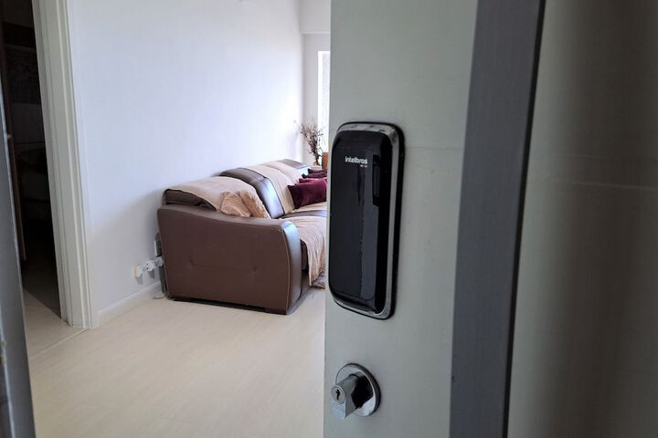 Room 2 of 49